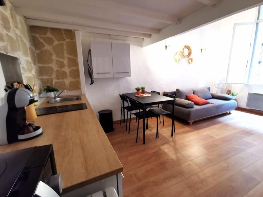 Centre Ville Montpellier - Appartement Au Coeur De L'Ecusson Exterior foto